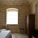 Bed & Breakfast Palazzo Momi 3*