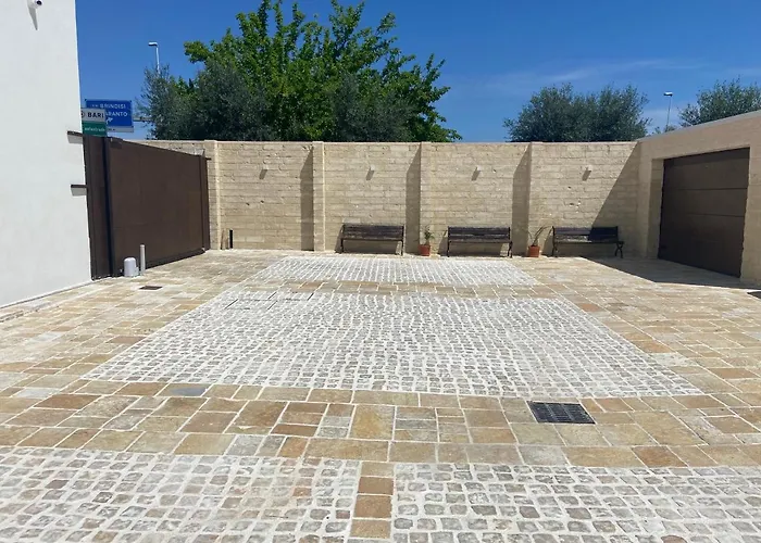 Palazzo Momi 3* בארי