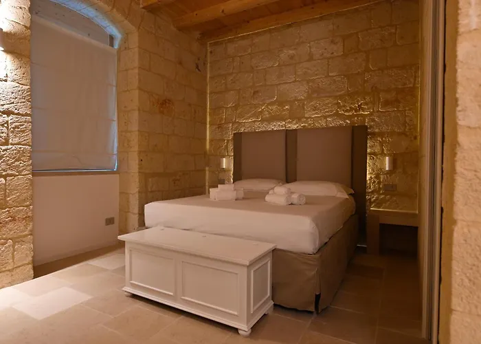 Palazzo Momi לינה וארוחת בוקר בארי