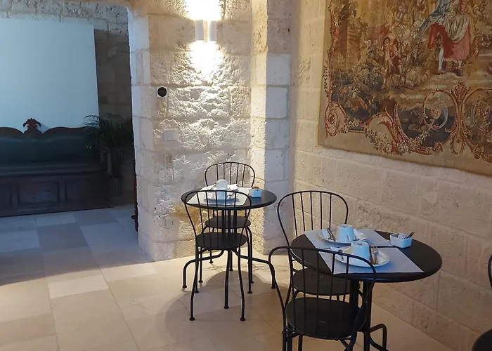 Palazzo Momi Bed & Breakfast Bari